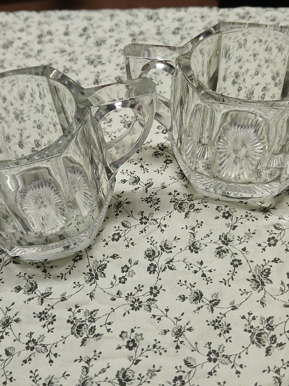 Creamer and Sugar Bowl Set